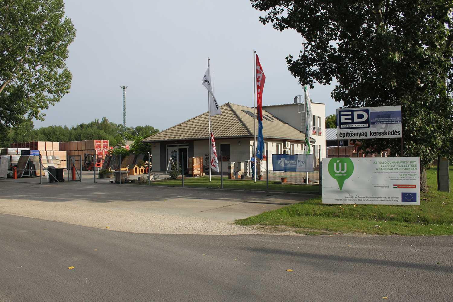 Első Duna-Kavics Kft Kalocsa építőanyag kereskedés betonüzem